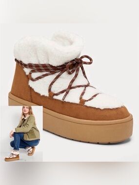 OLD NAVY Cozy Lace-Up Platform Booties Women's Size 10 NEW Tan Boots Faux Fur